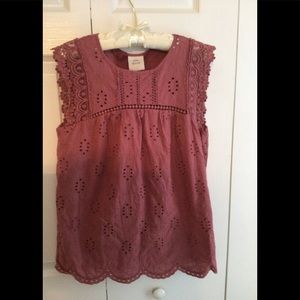 Cute eyelet top mauve color